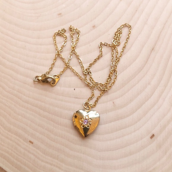 NEW Free People Vintage Heart Locket Necklace Gold - Picture 6 of 8